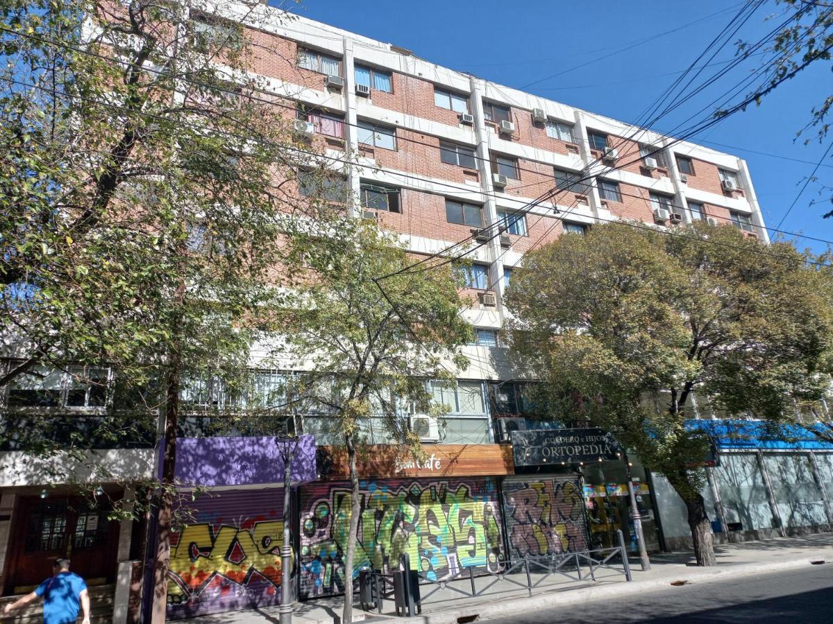 Apartamento Mendoza Pasaje San Martin microcentro y Alem deluxe Exterior foto